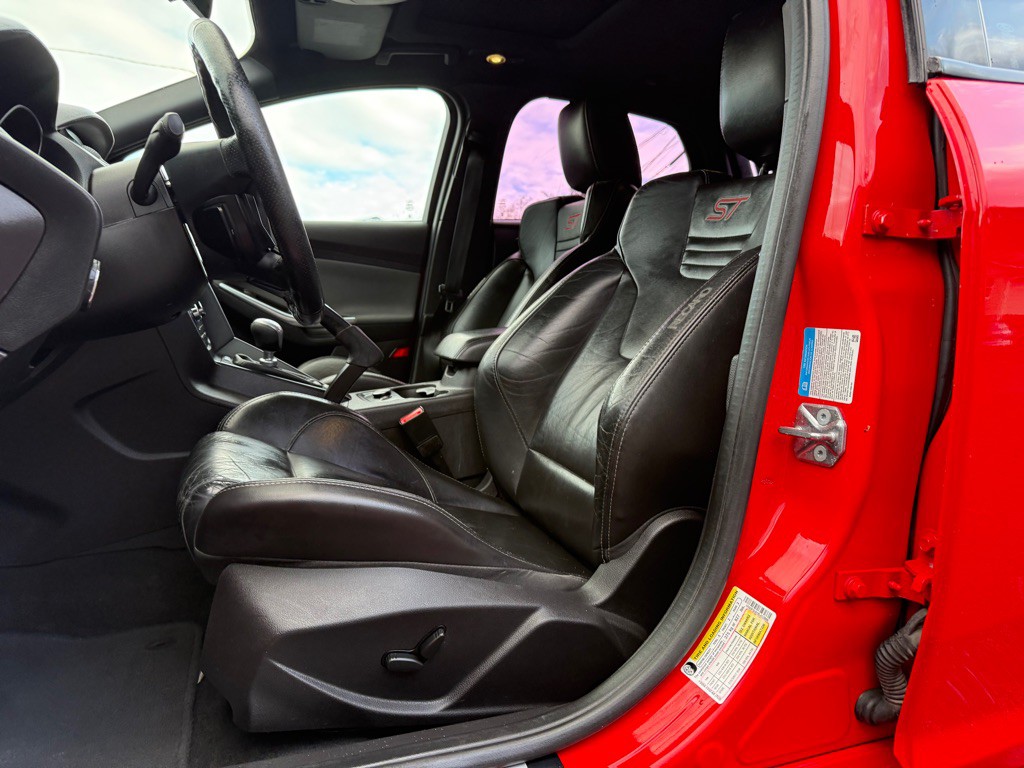 2014 Ford Focus Image 2