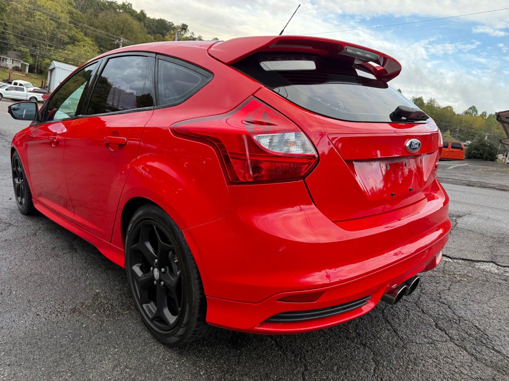 2014 Ford Focus Image 8