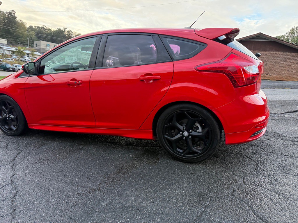 2014 Ford Focus Image 15