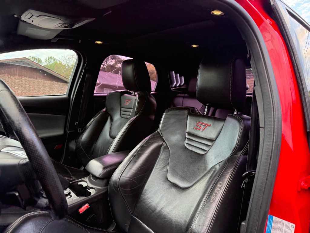 2014 Ford Focus Image 32