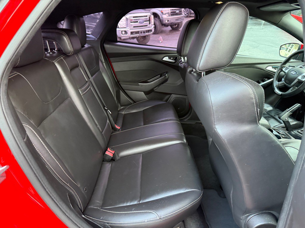 2014 Ford Focus Image 40