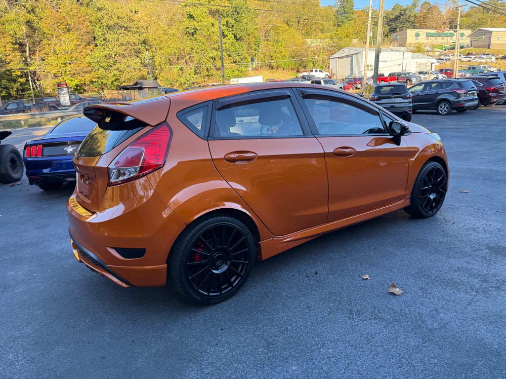 2018 Ford Fiesta Image 16
