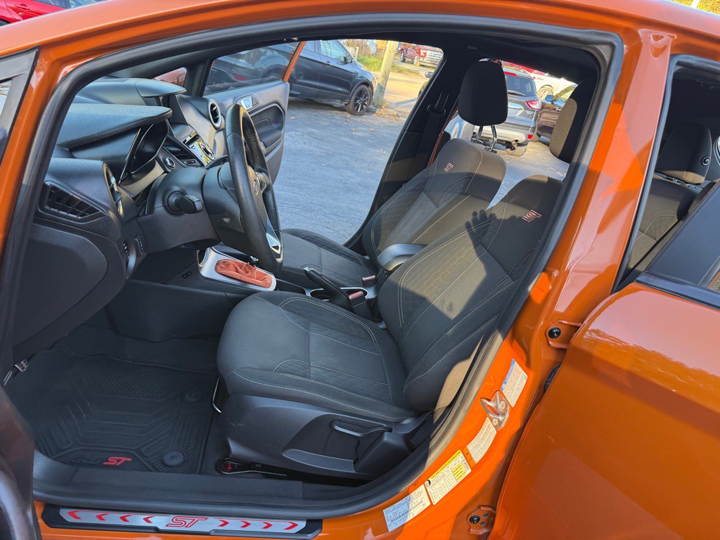 2018 Ford Fiesta Image 44