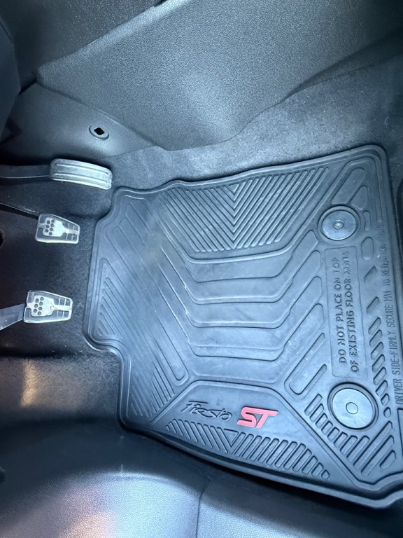 2018 Ford Fiesta Image 48