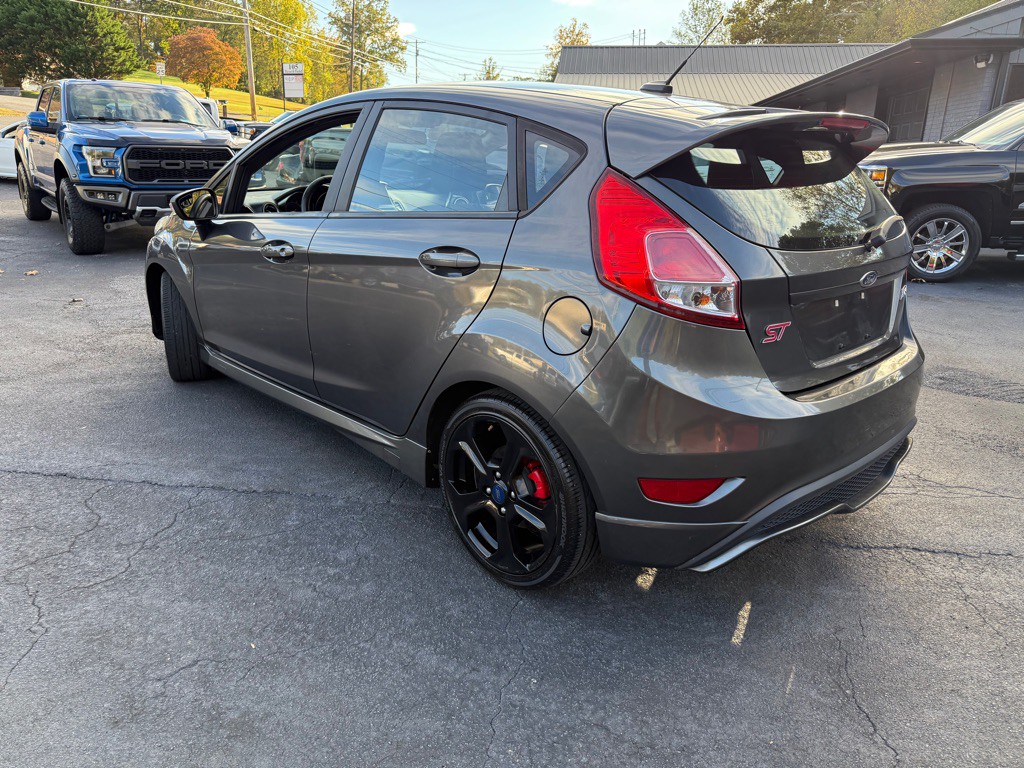 2017 Ford Fiesta Image 31