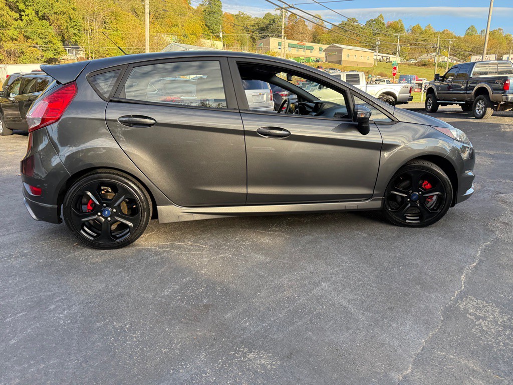 2017 Ford Fiesta Image 36
