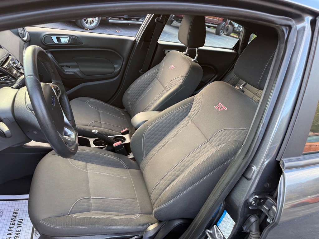 2017 Ford Fiesta Image 47