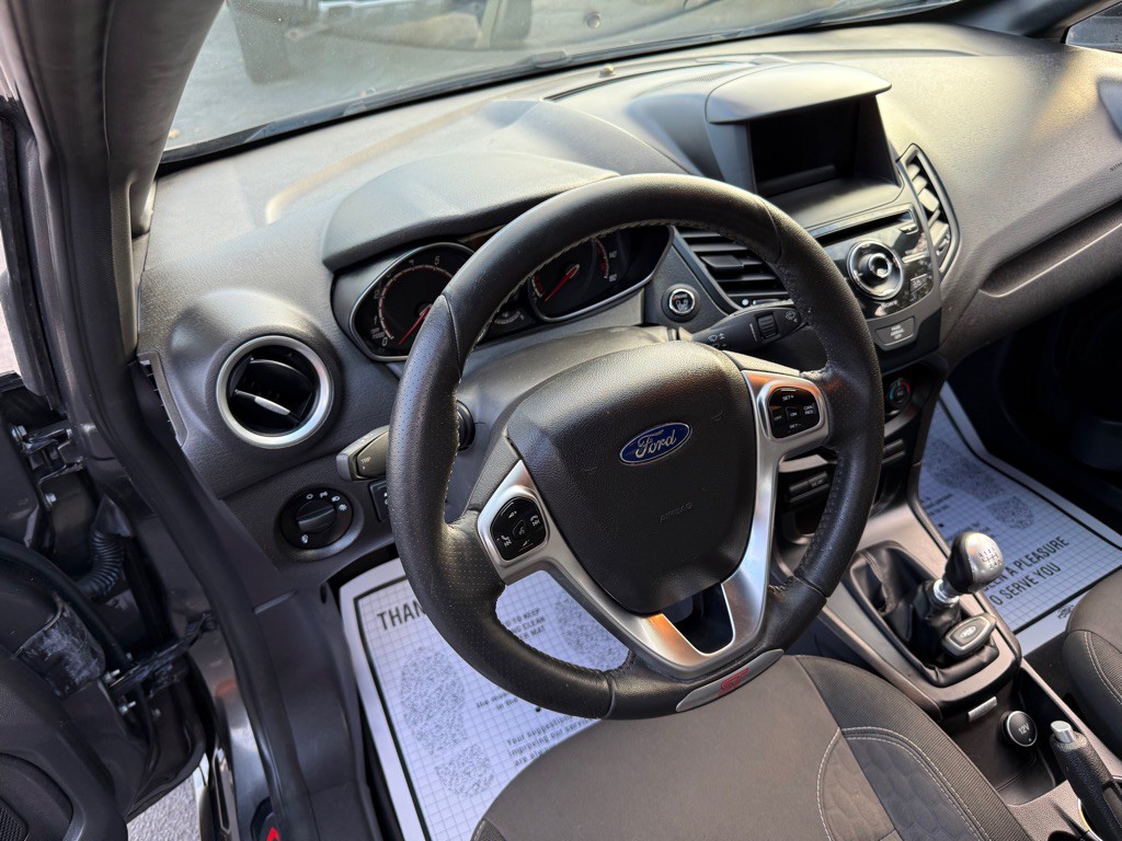 2017 Ford Fiesta Image 52