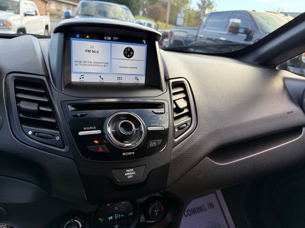 2017 Ford Fiesta Image 53