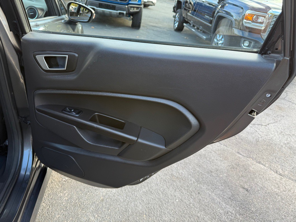 2017 Ford Fiesta Image 61