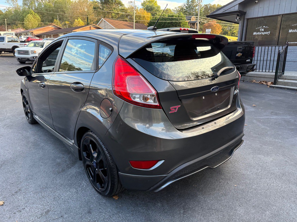 2017 Ford Fiesta Image 11