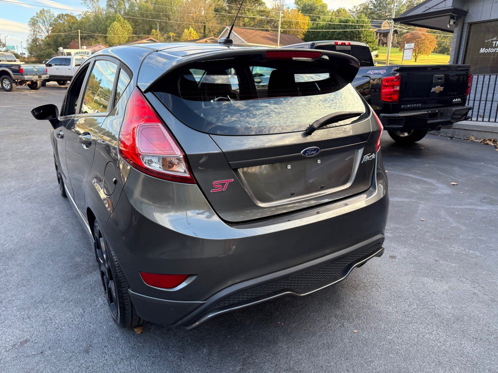 2017 Ford Fiesta Image 12