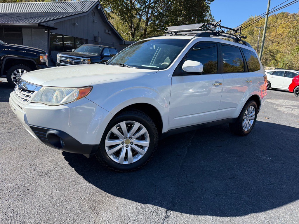 2011 Subaru Forester Image 3