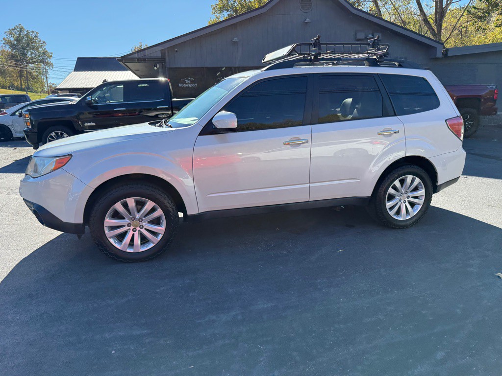 2011 Subaru Forester Image 6