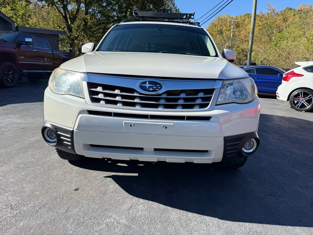 2011 Subaru Forester Image 15