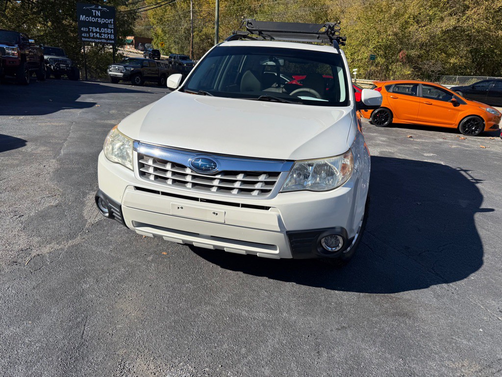 2011 Subaru Forester Image 24