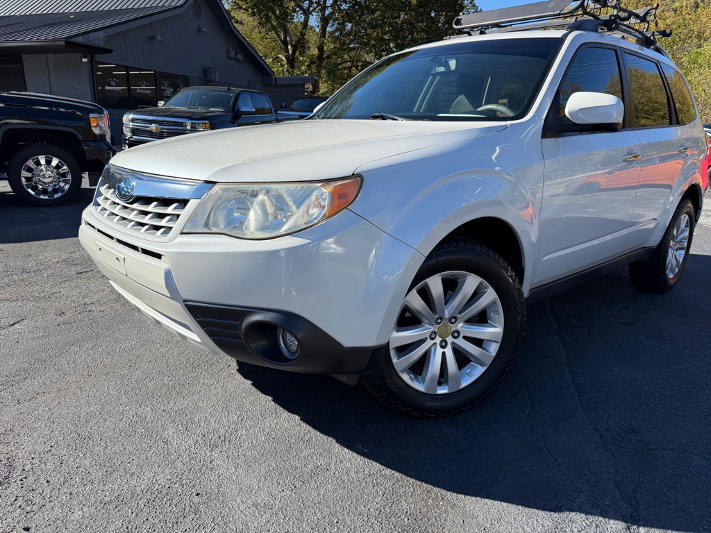 2011 Subaru Forester Image 26