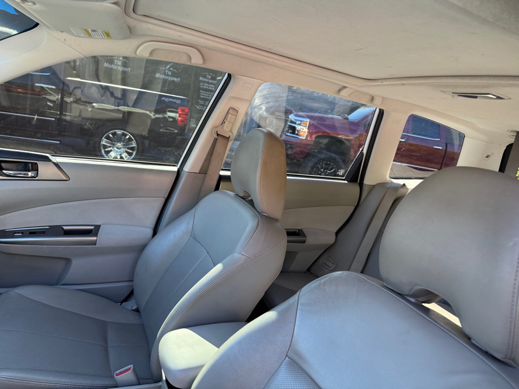 2011 Subaru Forester Image 46