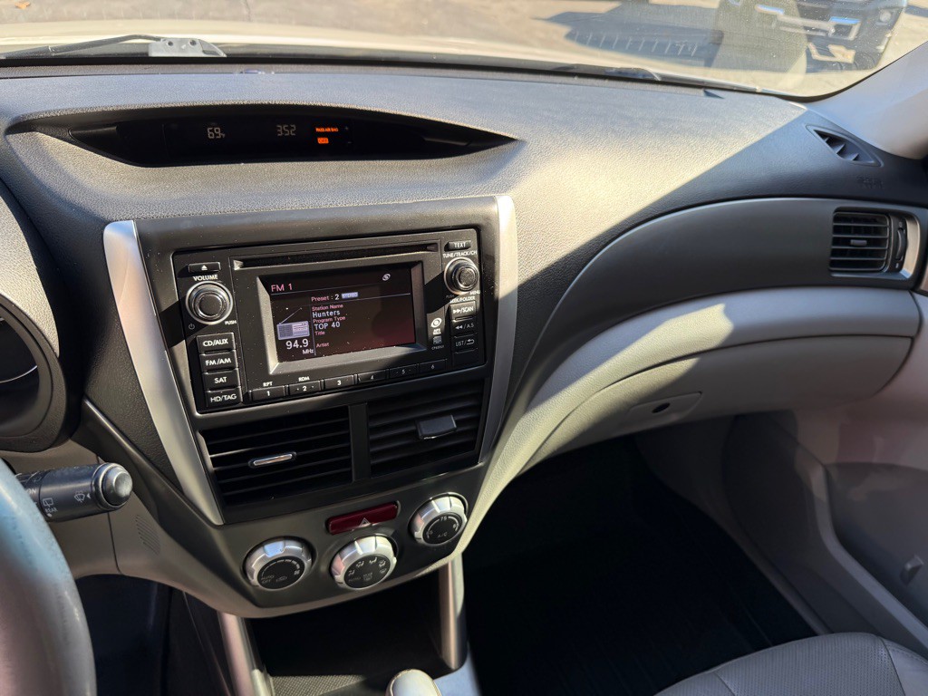 2011 Subaru Forester Image 50
