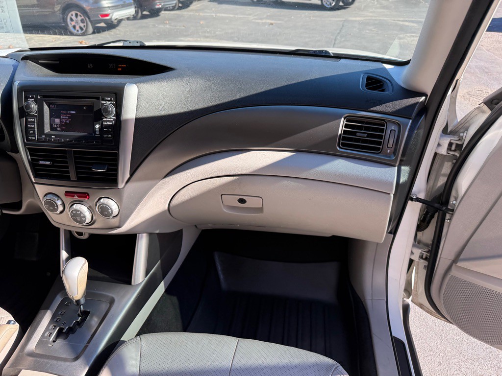 2011 Subaru Forester Image 64