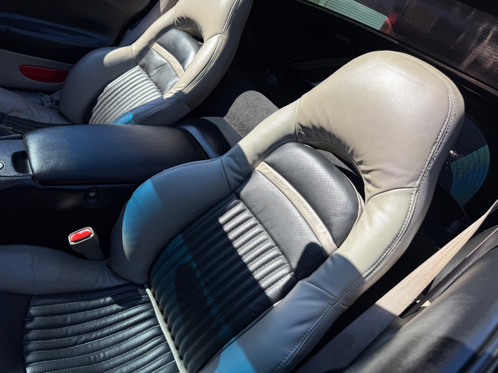 1998 Chevrolet Corvette Image 42