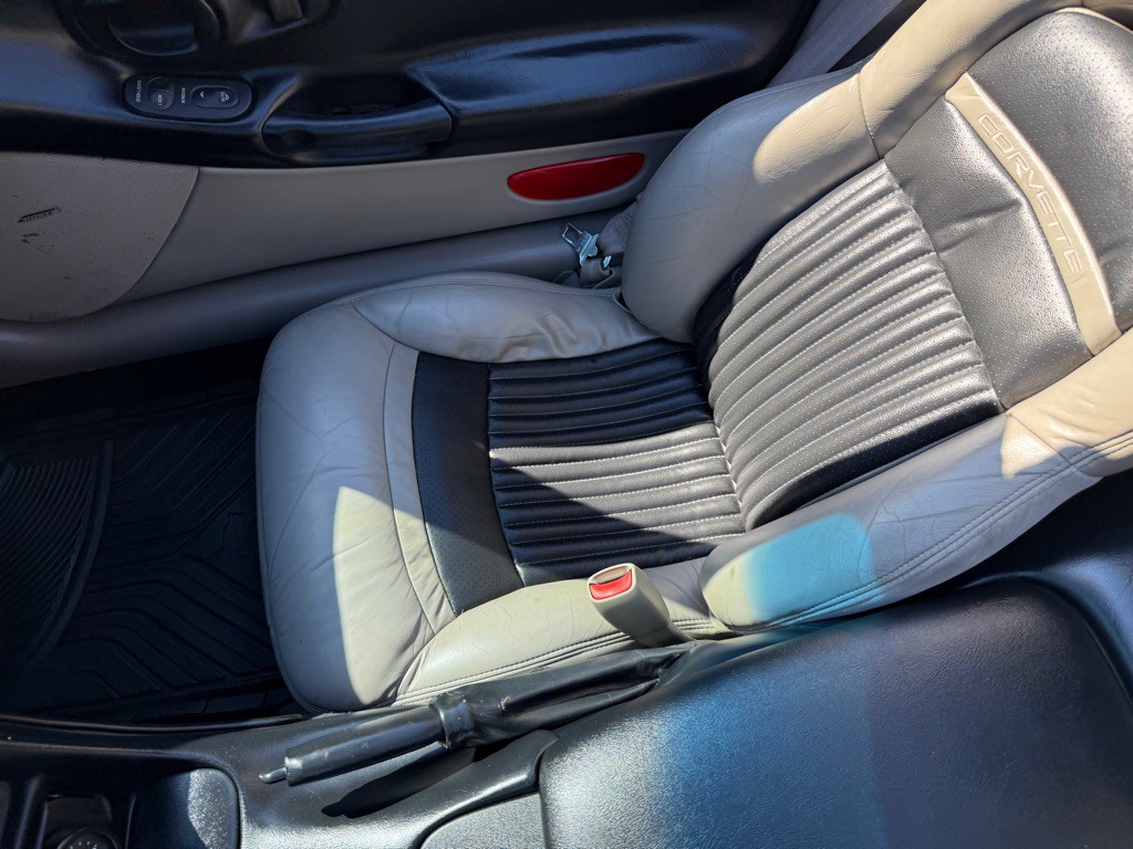 1998 Chevrolet Corvette Image 45