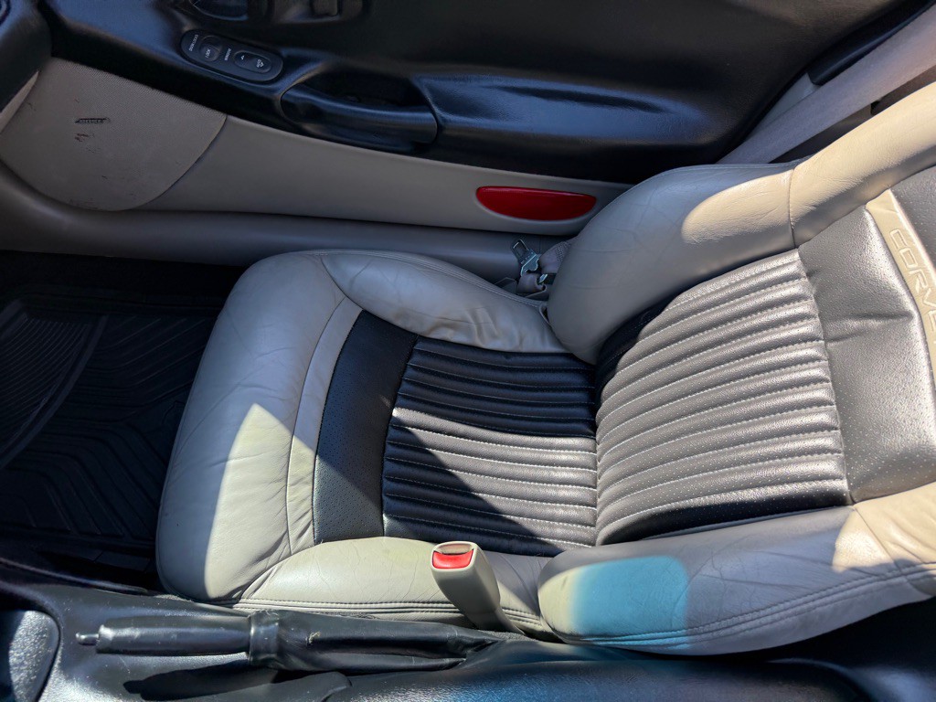 1998 Chevrolet Corvette Image 56