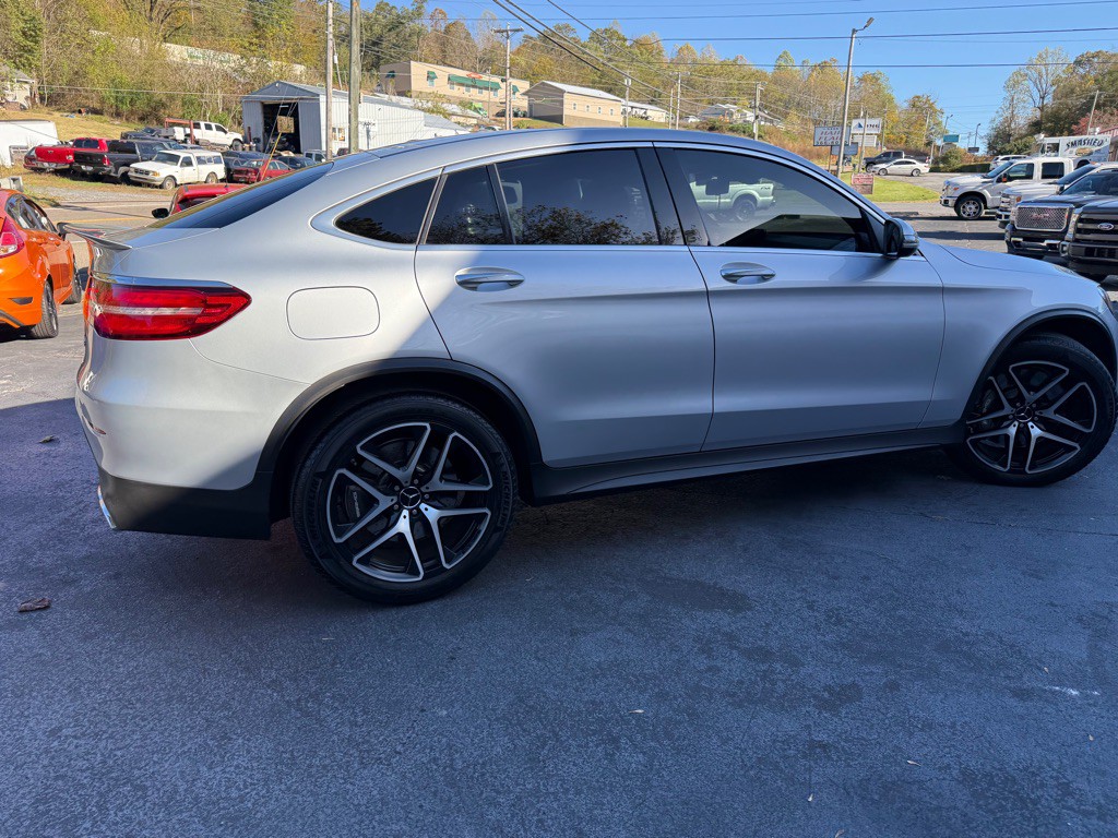 2019 Mercedes-Benz GLC-Class Image 19
