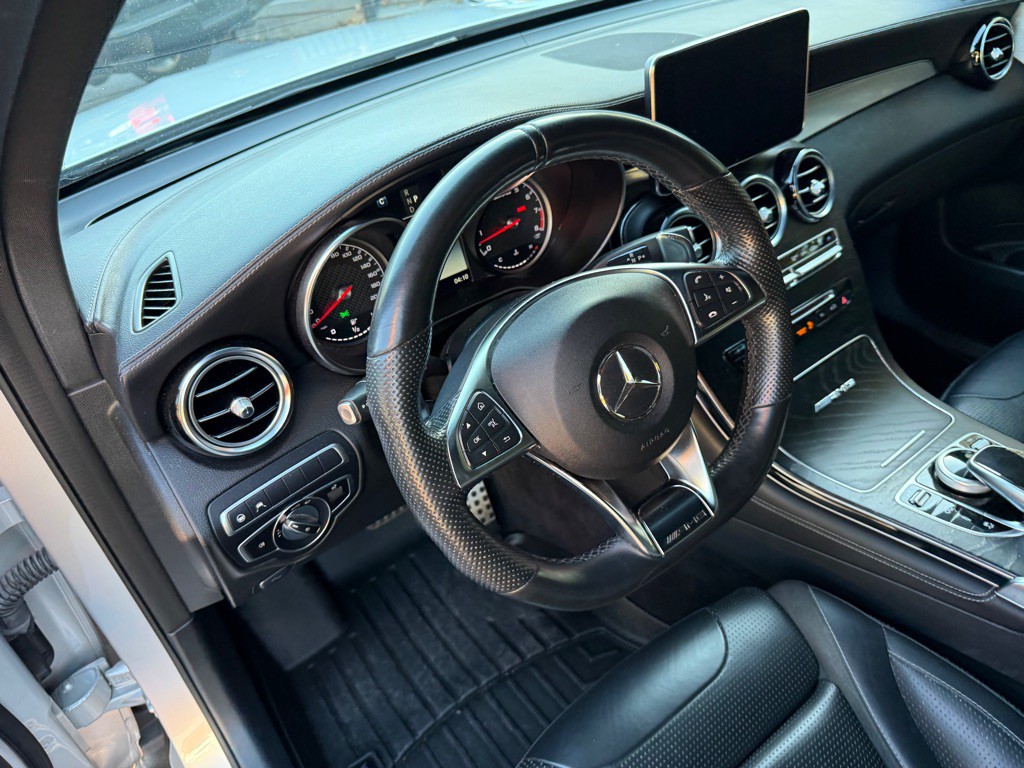 2019 Mercedes-Benz GLC-Class Image 52