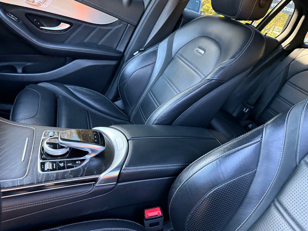 2019 Mercedes-Benz GLC-Class Image 64