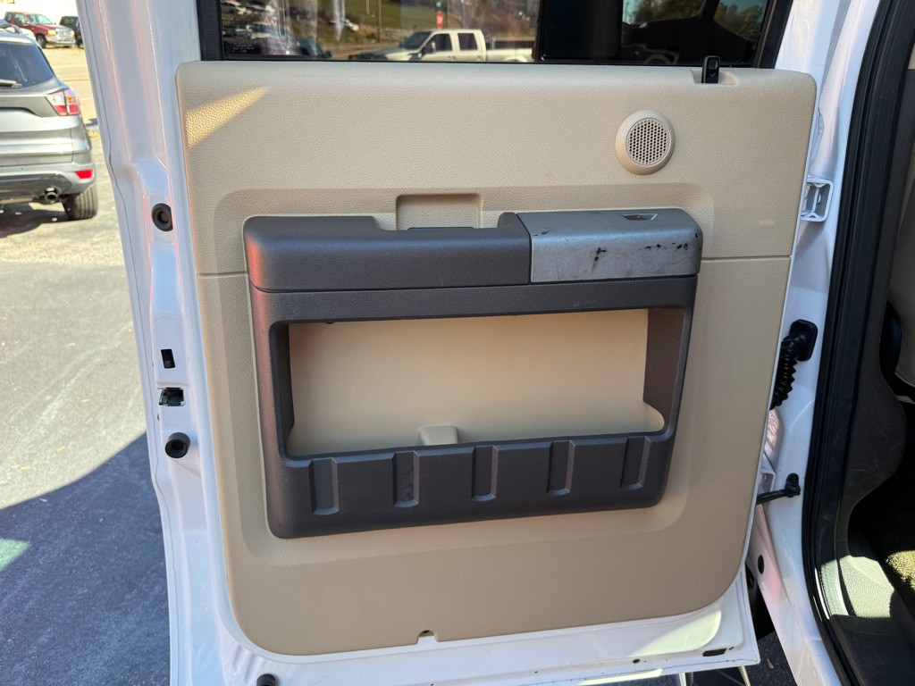 2014 Ford F-250 Image 75