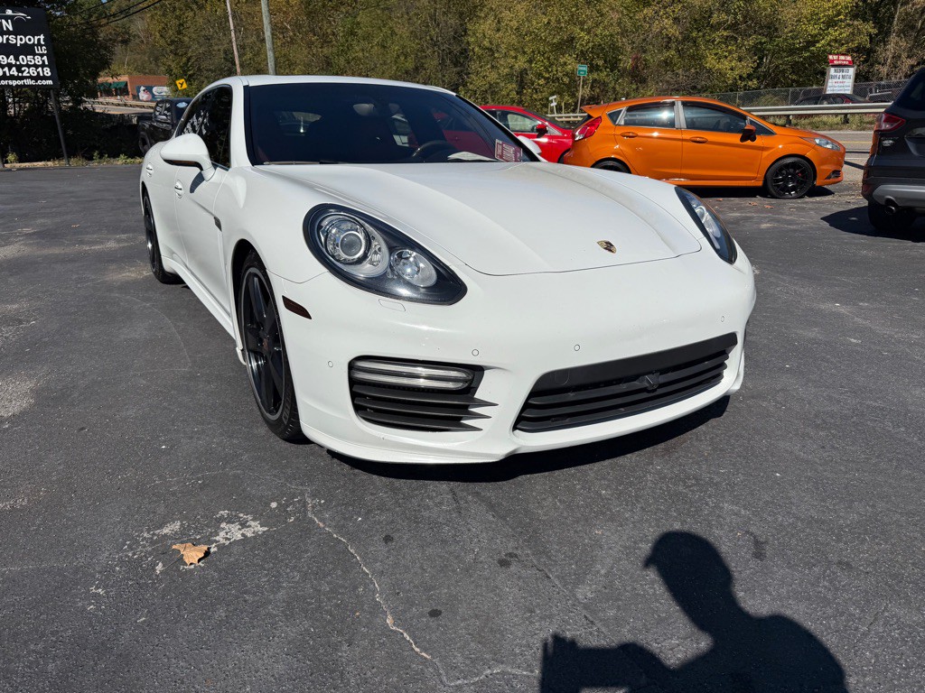 2014 Porsche Panamera Image 8
