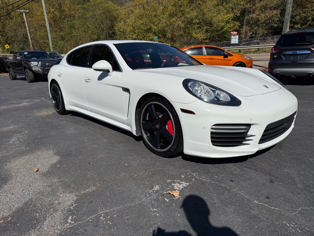 2014 Porsche Panamera Image 9