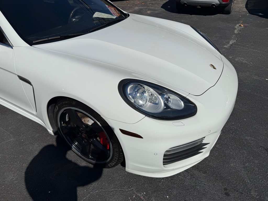 2014 Porsche Panamera Image 38