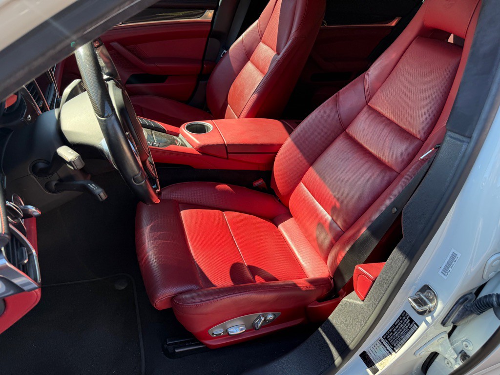 2014 Porsche Panamera Image 50