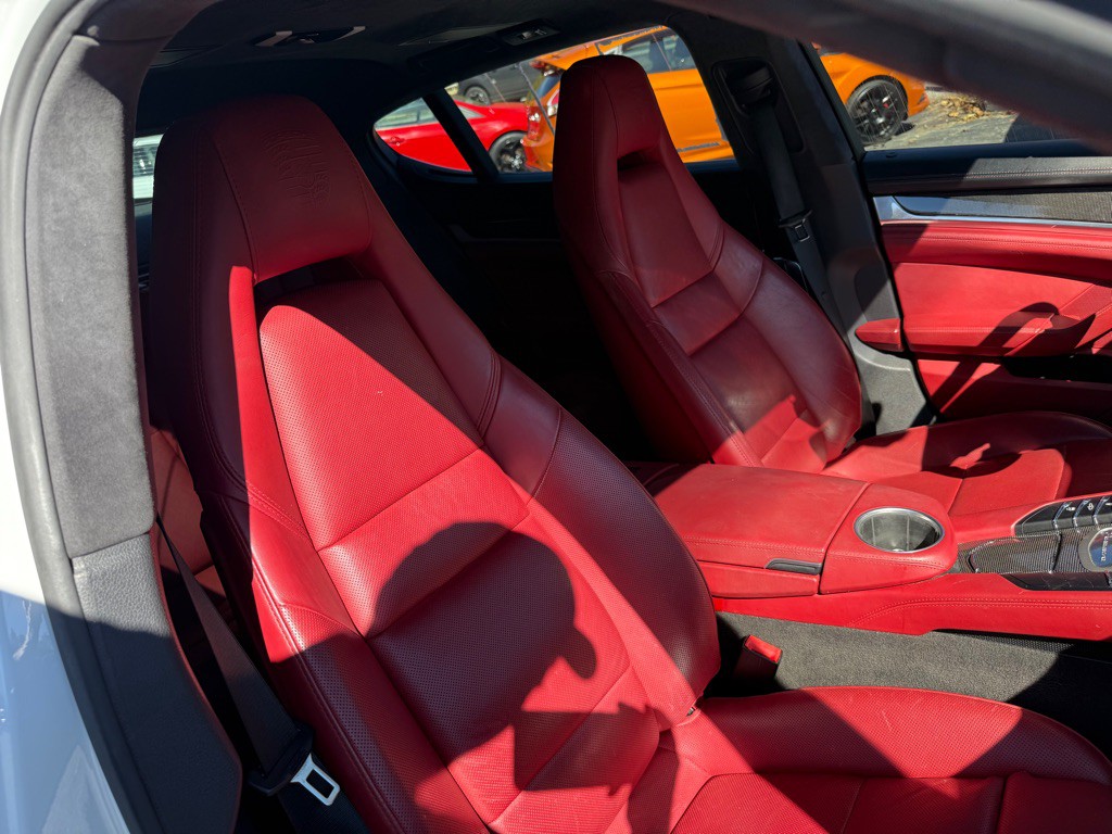 2014 Porsche Panamera Image 84