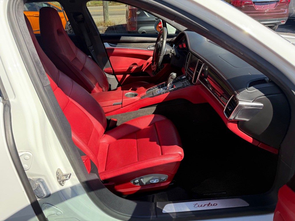 2014 Porsche Panamera Image 85