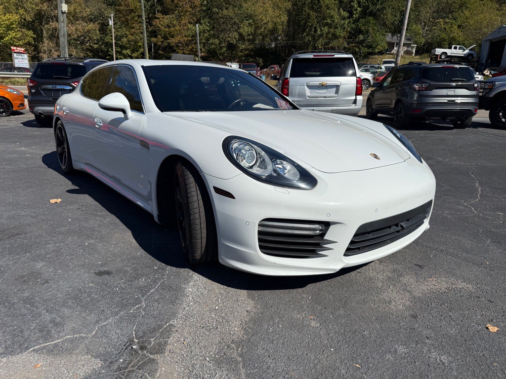 2014 Porsche Panamera Image 93