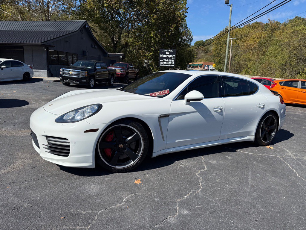 2014 Porsche Panamera Image 101