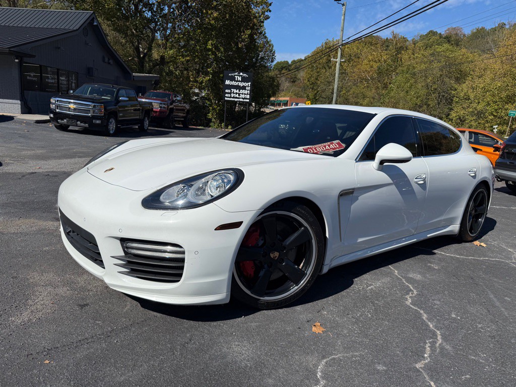 2014 Porsche Panamera Image 102