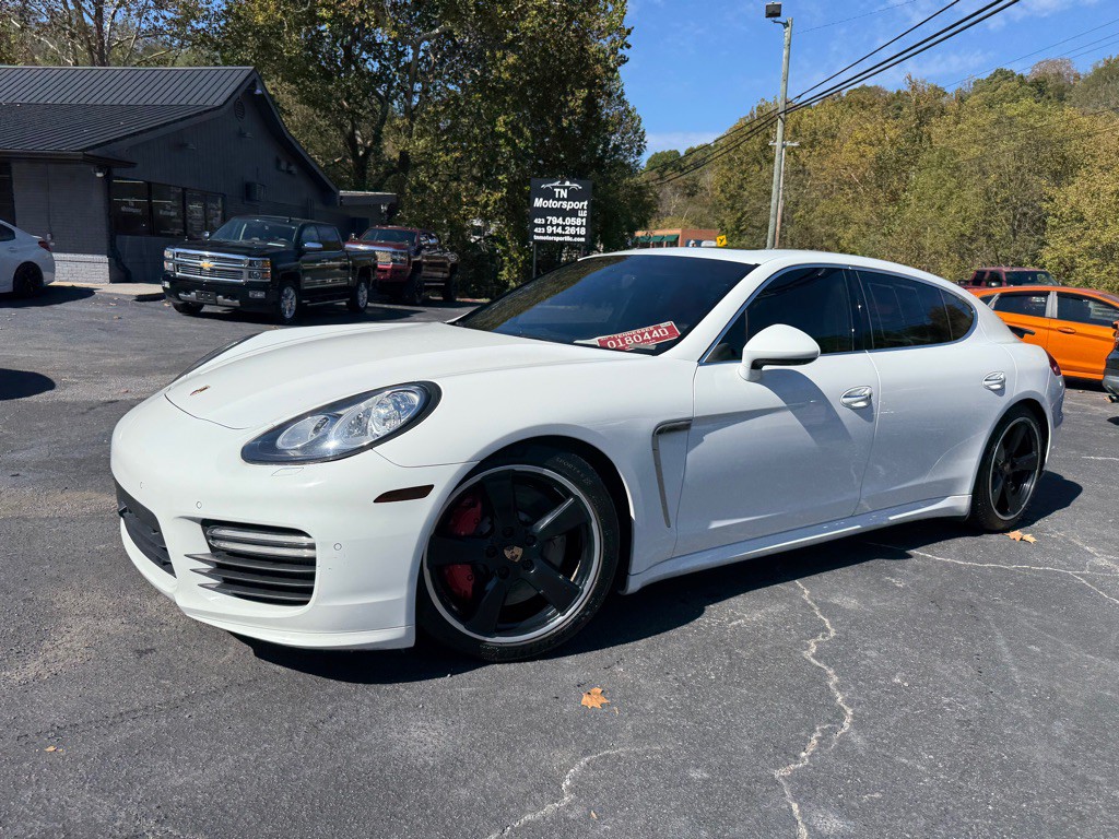 2014 Porsche Panamera Image 104