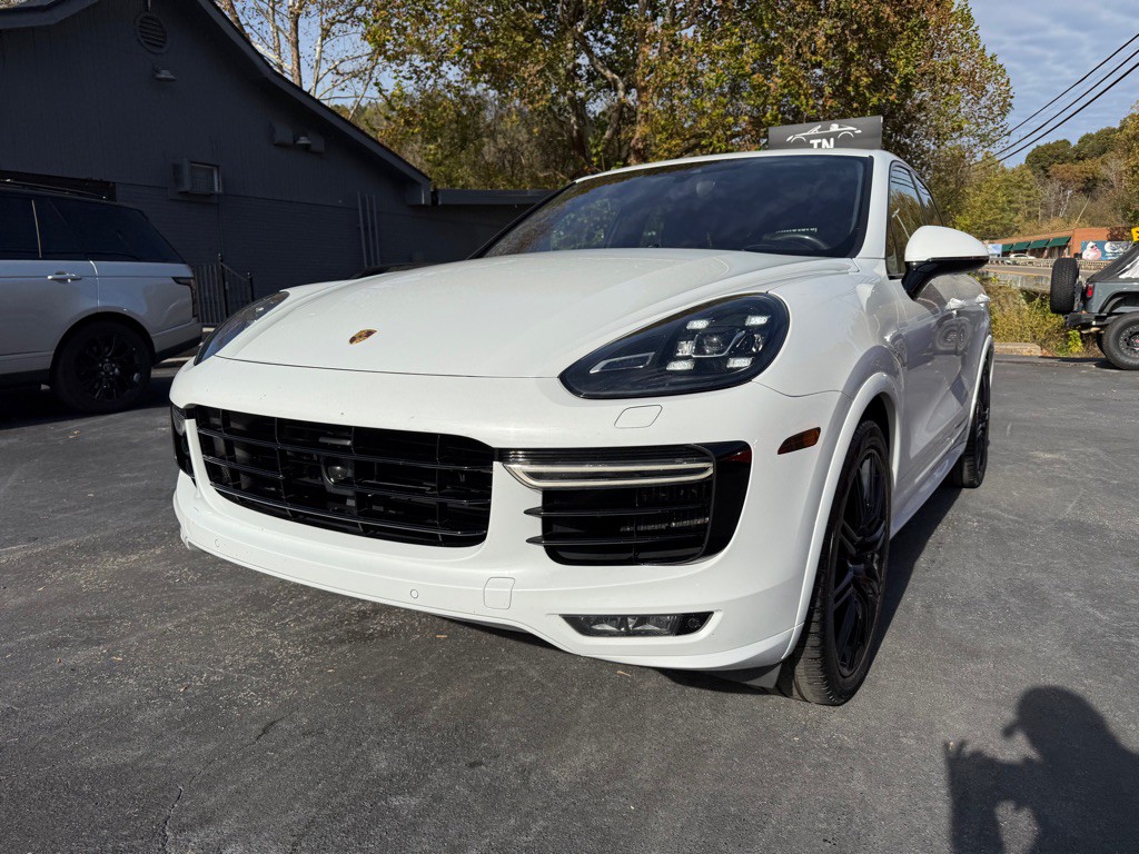 2017 Porsche Cayenne Image 6