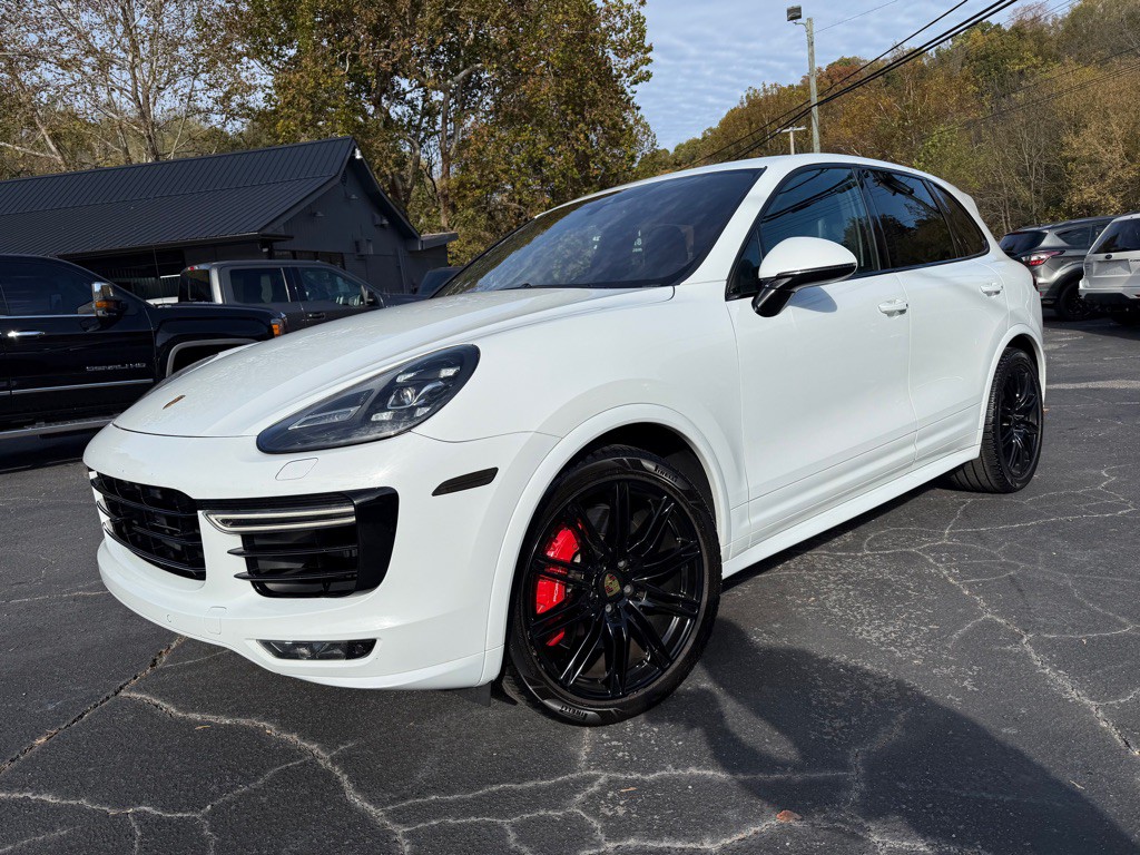 2017 Porsche Cayenne Image 13
