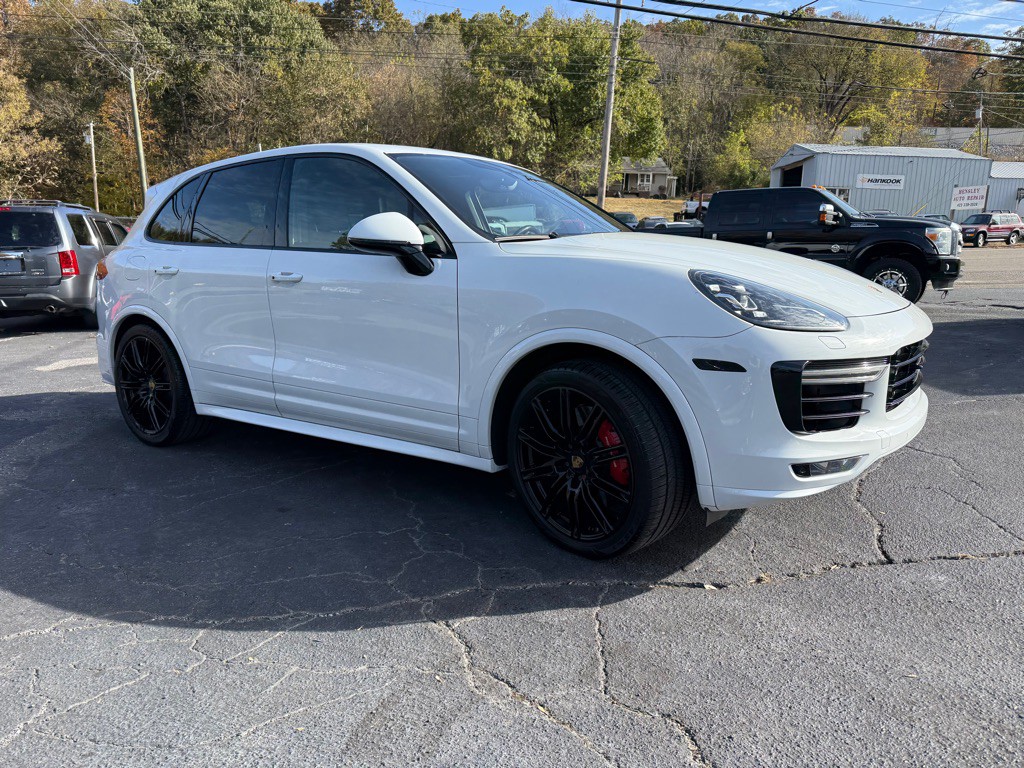 2017 Porsche Cayenne Image 23