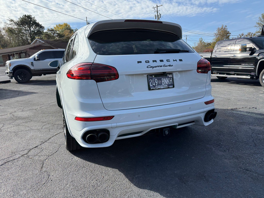 2017 Porsche Cayenne Image 27
