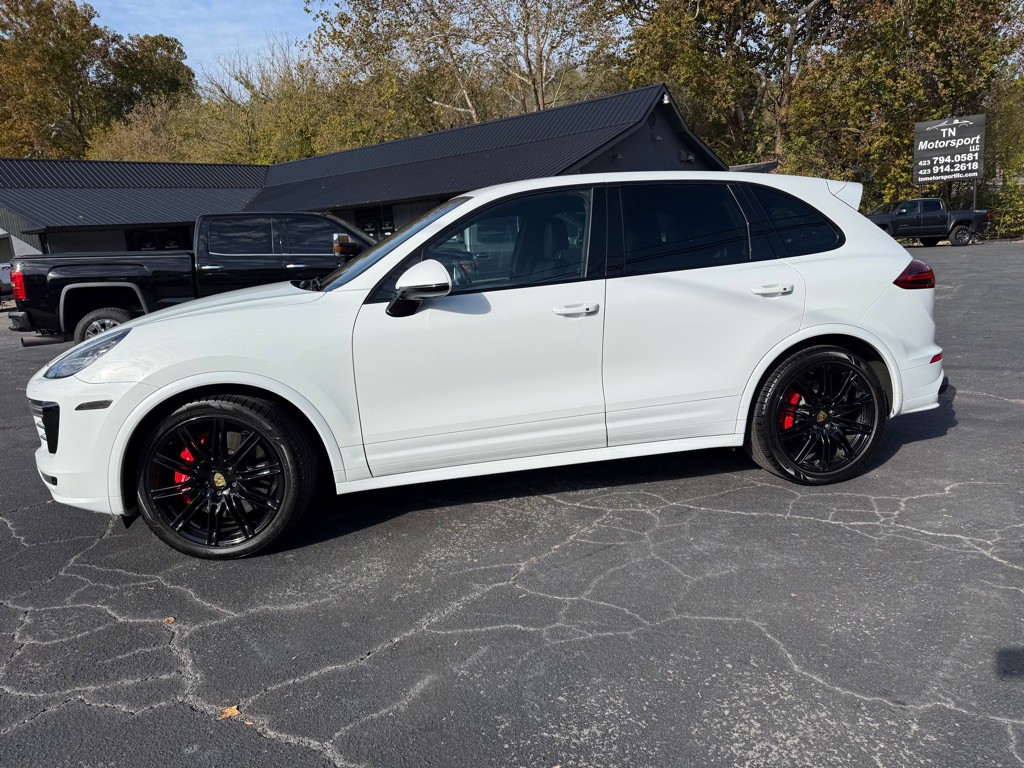 2017 Porsche Cayenne Image 29