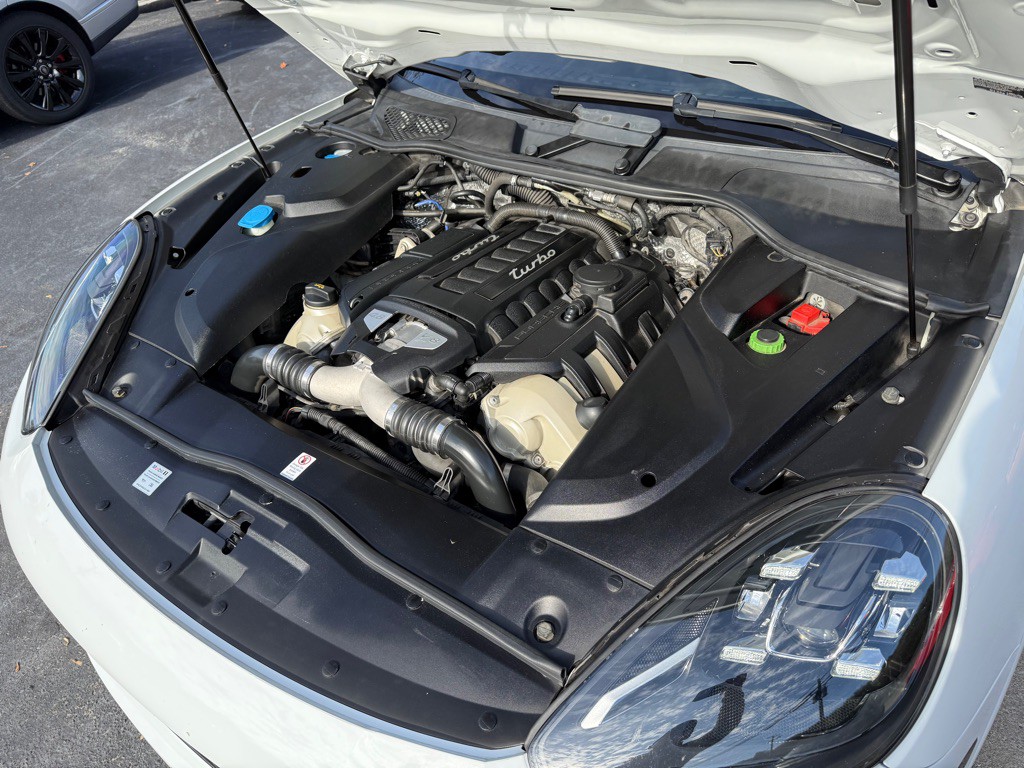 2017 Porsche Cayenne Image 31