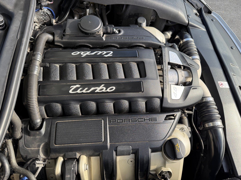 2017 Porsche Cayenne Image 33