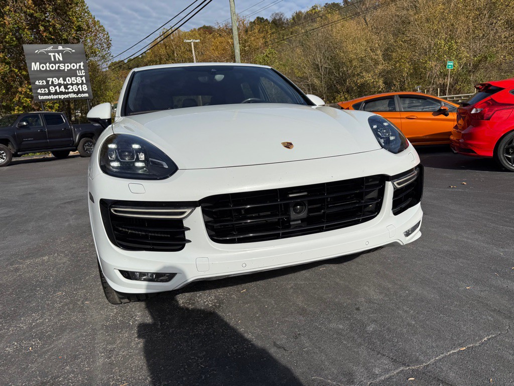2017 Porsche Cayenne Image 38