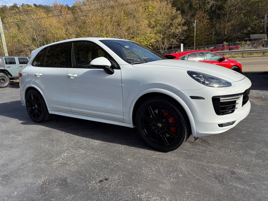 2017 Porsche Cayenne Image 39
